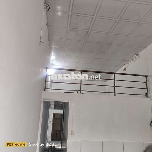 Nhà 69.3m 1trệt 1lửng 2pn 1wc sân đậu xe hơi HBP gần Vạn Phúc 9triệu