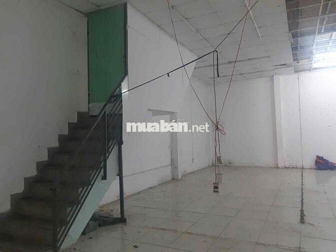 KHO XƯỞNG 920 M2 - PHAN VĂN HỚN - BÀ ĐIỂM - 28 TRIỆU / THÁNG
