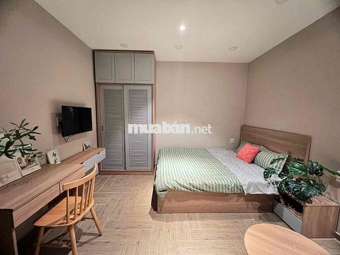 KHAI TRƯƠNG PHÒNG FULL NỘI THẤT BAN CÔNG LỚN Ở BÌNH THẠNH GIÁP Q1-Q3