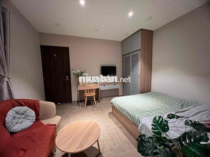 KHAI TRƯƠNG PHÒNG FULL NỘI THẤT BAN CÔNG LỚN Ở BÌNH THẠNH GIÁP Q1-Q3