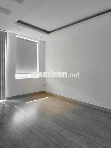 cho thuê nhà 160m2 MT đường lớn 20m, nhà đẹp, giá 40 tr/tháng