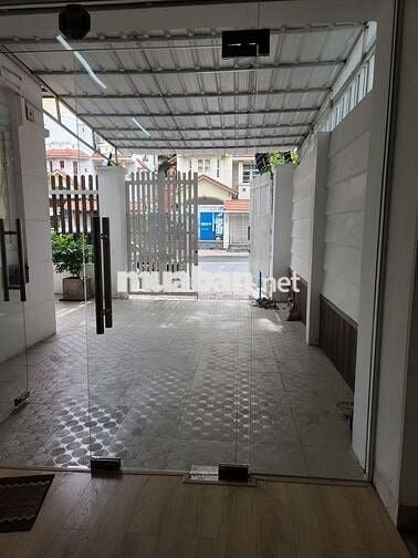 cho thuê nhà 160m2 MT đường lớn 20m, nhà đẹp, giá 40 tr/tháng