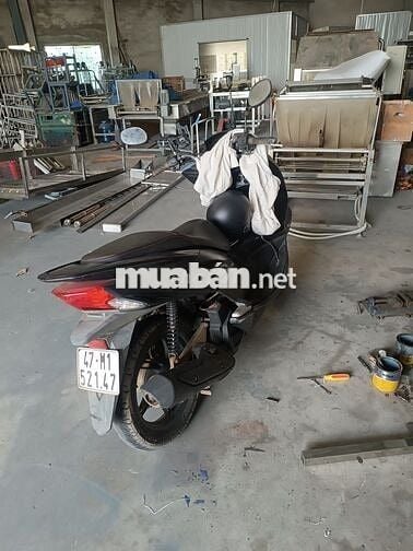 Xe máy Honda PCX 2017 màu đen nhám