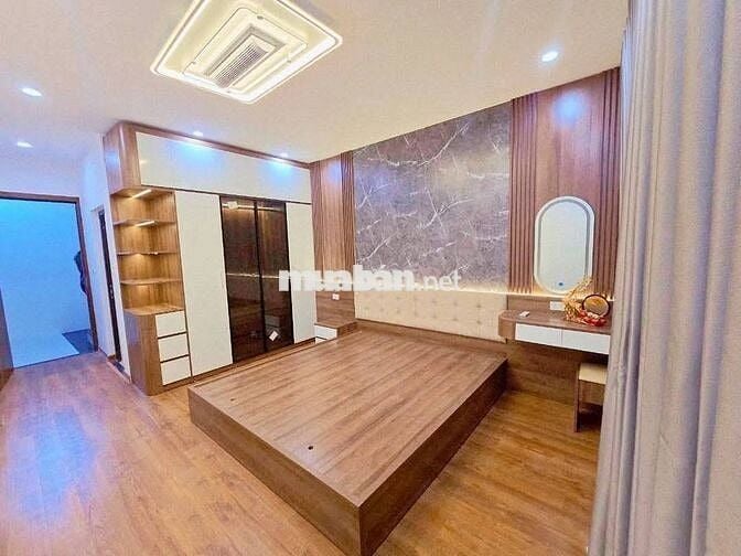 Em đang cần bán nhà mới xây 4t,40m tại Phố Lụa,Hà Đông nhỉnh 8 tỷ