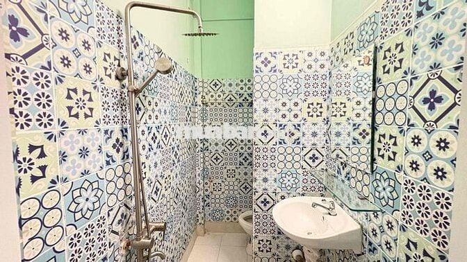 CHO THUÊ PHÒNG HẠT DẺ CÓ GÁC CHO 1-2NGƯỜI NGAY TRẦN HƯNG ĐẠO CHỈ 3.9Tr