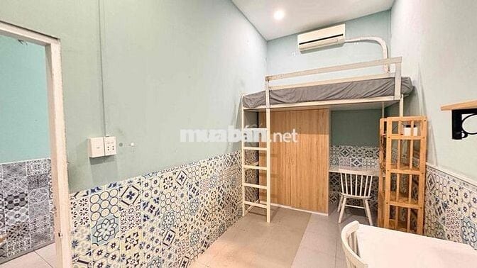 CHO THUÊ PHÒNG HẠT DẺ CÓ GÁC CHO 1-2NGƯỜI NGAY TRẦN HƯNG ĐẠO CHỈ 3.9Tr