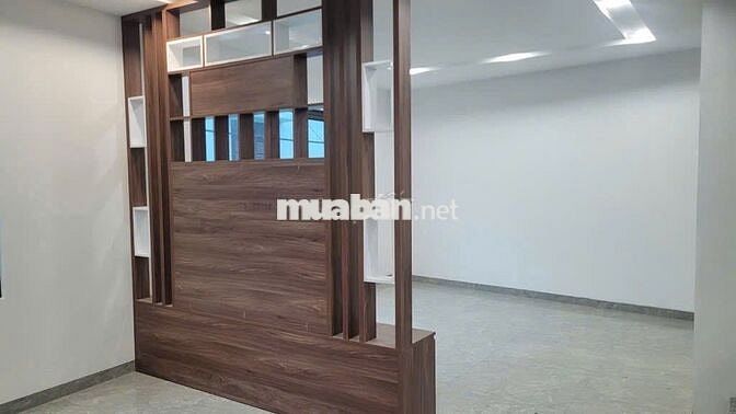 Chính chủ đang cần bán nhà 46m,5t tại phố Bà Triệu,HĐ  t/máy chỉ 10 tỷ