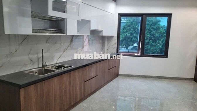 Chính chủ đang cần bán nhà 46m,5t tại phố Bà Triệu,HĐ  t/máy chỉ 10 tỷ