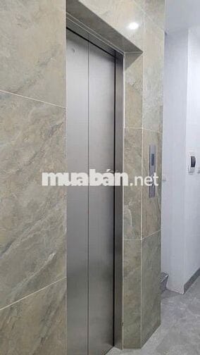 Chính chủ đang cần bán nhà 46m,5t tại phố Bà Triệu,HĐ  t/máy chỉ 10 tỷ