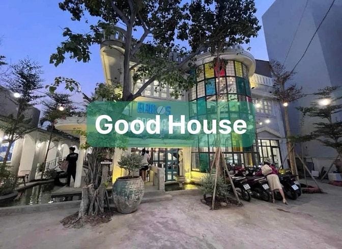 Bán biệt thự sân vườn cà phê đẹp - 915m2 - sẵn GPXD hầm + 6 tầng