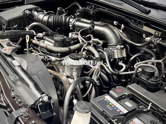 Toyota Fortuner 2017 2.7V 4x2 AT - rất mới.
