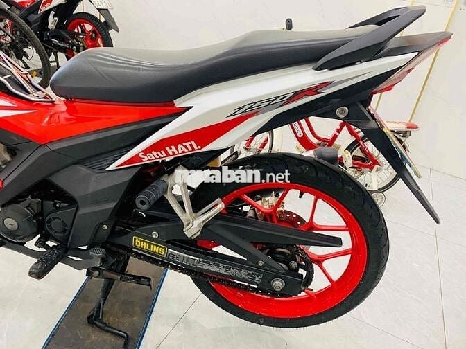 Thanh lý Sonic 150 xe đẹp máy zin êm. có trả góp