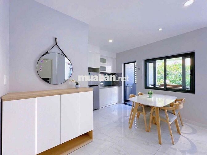 Căn Hộ Ban Công 40m2 View Landmark 81 Nguyễn Gia Trí Bình Thạnh