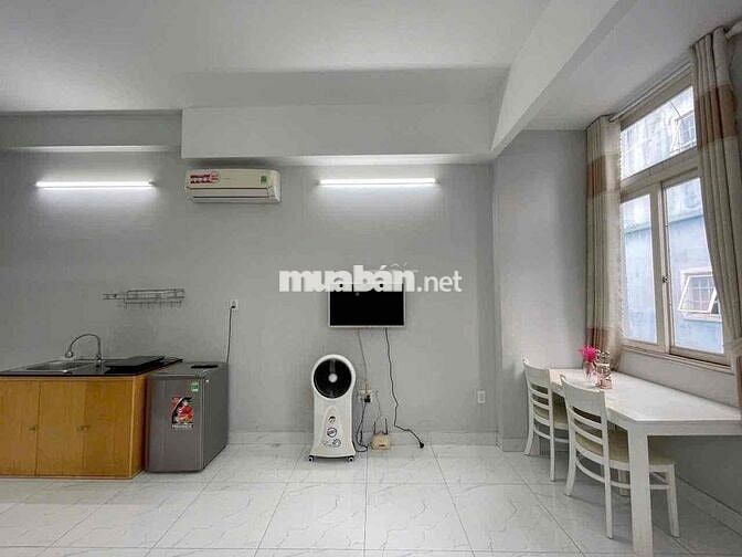 Cho Thuê Căn Hộ Studio Ban Công Thoáng Full NT Mới Ngay CMT8 Quận 3