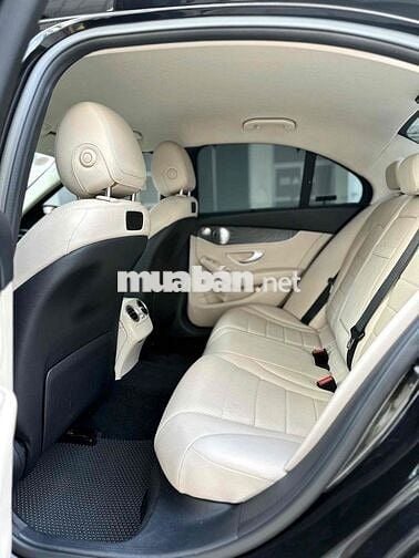 Mercedes Benz C 2018 C200 - 50000 km