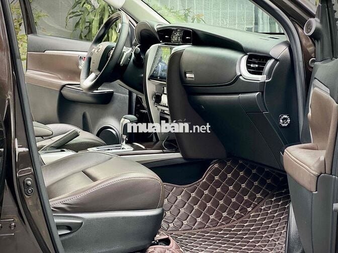 Toyota Fortuner 2017 2.7V 4x2 AT - rất mới.