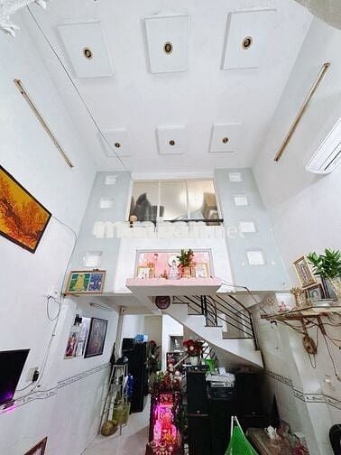 HOÀNG DIỆU Q4- HẺM 3m- 40m2 - 3 LẦU ĐÚC- CHỈ 4 TỶ NHỈNH