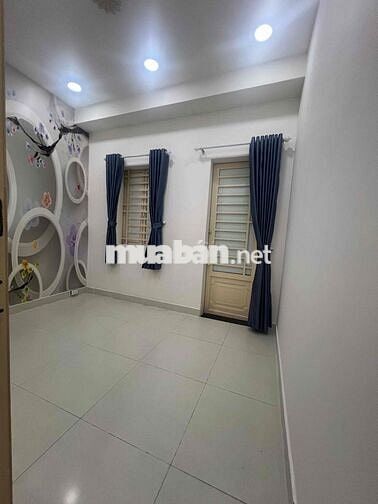 cho thuê nhà nguyên căn hẻm văn cao 56m 2PN giá 8tr