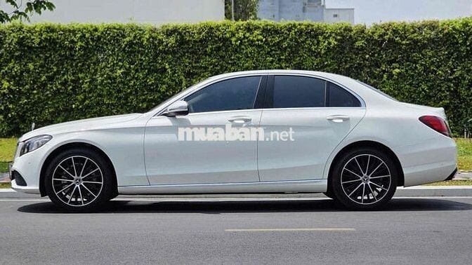 Mercedes C200 Exclusive 2021 Lướt 27.000km