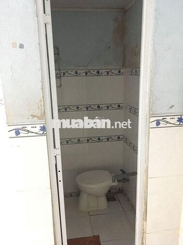 Phòng trọ giá rẻ 18m2 gần Coopmart Đặng Thúc Vịnh