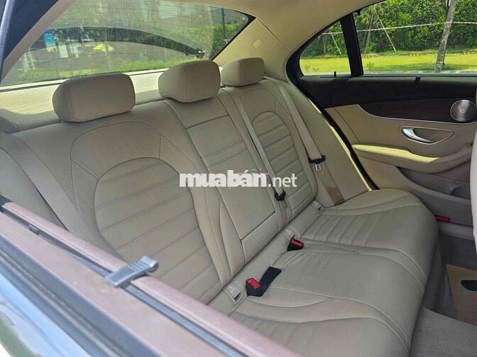Mercedes C200 Exclusive 2021 Lướt 27.000km