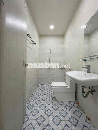 Cho Thuê Căn Hộ Studio Ban Công Thoáng Full NT Mới Ngay CMT8 Quận 3