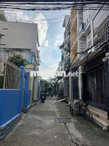 Can ban nha mat tien noi bô p4q8
