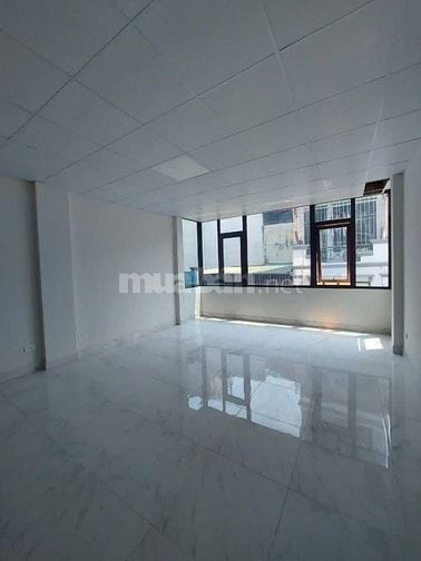 Cho thuê nhà mặt ngõ 12 Đại La