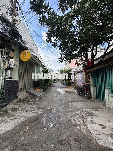 Can ban nha mat tien noi bô p4q8