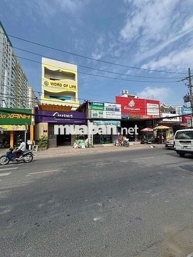 Bán nhà giá rẻ mặt tiền đường víp Tân Sơn Nhì sầm uất nhất Tân Phú