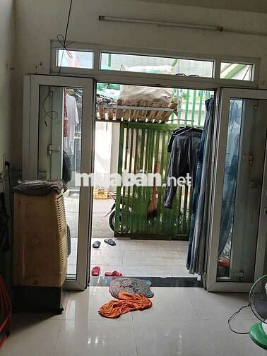 Nhà 2 phòng ngủ.hẻm chợ ấp 4.gần ngã 5 vĩnh lộc