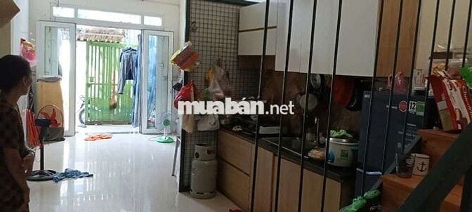 Nhà 2 phòng ngủ.hẻm chợ ấp 4.gần ngã 5 vĩnh lộc