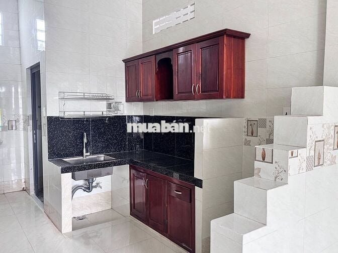 Bán gấp căn nhà cấp 4 ở Đ. Huỳnh Thị Mài , Tân Hiệp 87m2 SHR giá 810tr