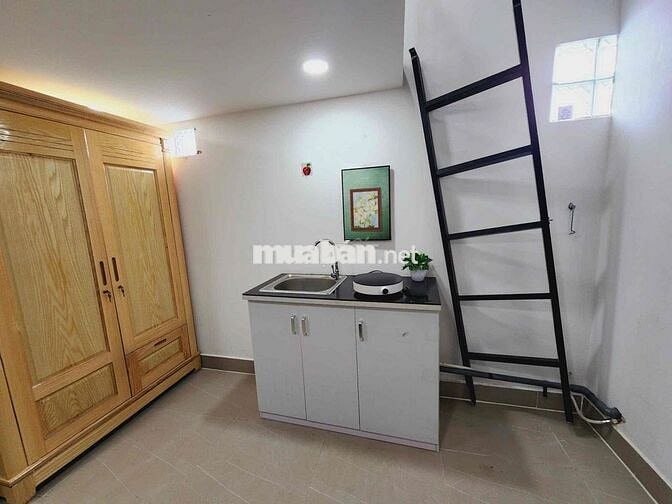 Căn hộ Duplex full nội thất ngay kế bên Hutech