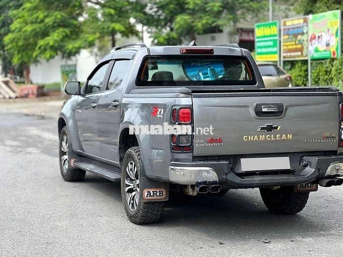 Cần bán Colorado 2018 bản High Country 2.5L 4x4