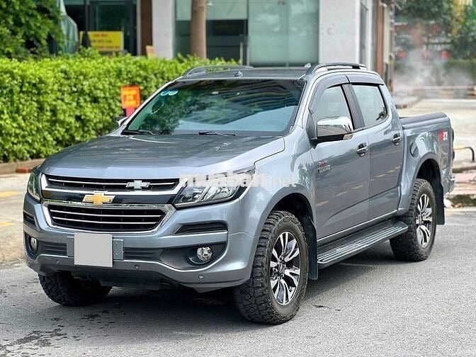 Cần bán Colorado 2018 bản High Country 2.5L 4x4