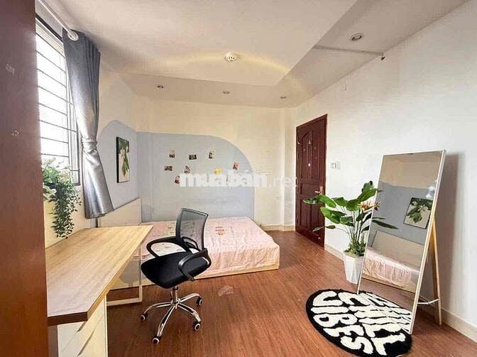 STUDIO CỬA SỔ TRỜI NGAY IUH FULL NỘI THẤT