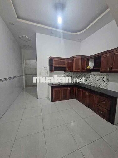cho thuê nhà mới tinh gần liên ấp 26 vla lầu suốt 3p ngủ vào ở ngay
