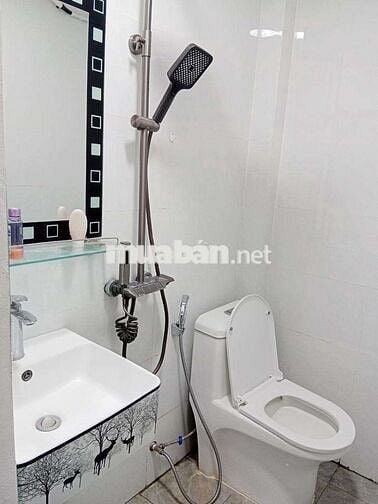 Nhỉnh 2 tỷ! Tập thể Tôn Đức Thắng, tầng 1, 45m 2N1WC, full nội thất