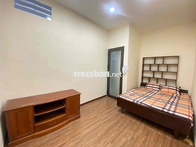 Cho Thuê Tầng Trệt Riêng Biệt Kiểu CHDV Full Nội Thất Gần Chợ Bà Chiểu