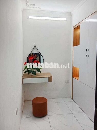 Nhỉnh 2 tỷ! Tập thể Tôn Đức Thắng, tầng 1, 45m 2N1WC, full nội thất