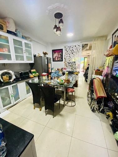 Nhà 68m2, 2 lầu, sân thượng, hxh. Giá 7 tỷ 190 TL