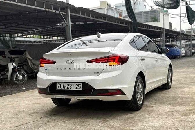 ELANTRA 1.6MT 2019 mẫu mới ,LƯỚT 5 VẠN HỖ TRỢ VAY