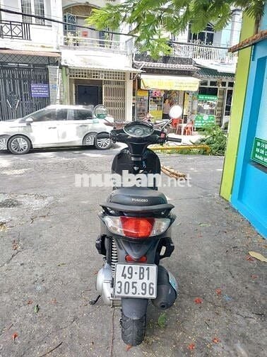Xe máy Piaggio Fly màu đen đã sử dụng