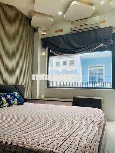NHÀ 2 PHÒNG FULL NỘI THẤT HẺM XE HƠI PHẠM VĂN CHÍ