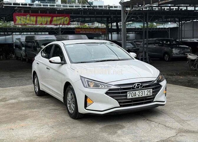 ELANTRA 1.6MT 2019 mẫu mới ,LƯỚT 5 VẠN HỖ TRỢ VAY