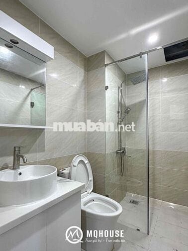 Căn Hộ Ban Công/Cửa Sổ Mới 100% 35m2_Gần Nowzone Quận 1