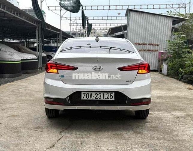 ELANTRA 1.6MT 2019 mẫu mới ,LƯỚT 5 VẠN HỖ TRỢ VAY
