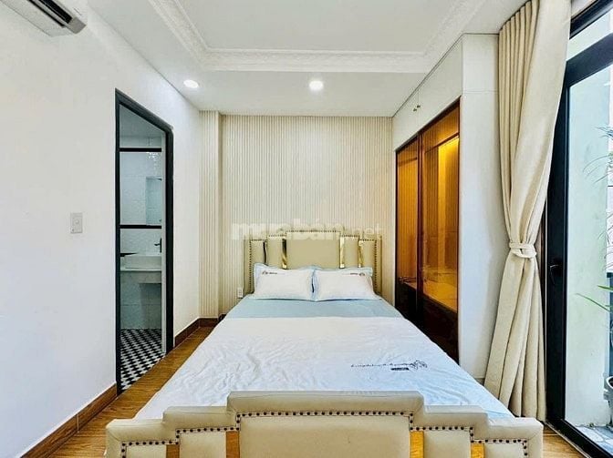 KHU VIP LUXURY PHÚ NHUẬN- 3 TẦNG-SÂN ĐỂ XE RỘNG-SẲN DÒNG TIỀN CHO THUÊ