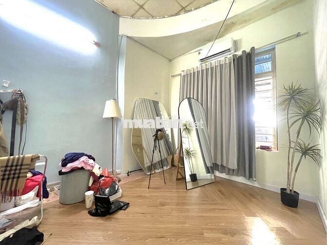 Nhà C4, TDT 147M2, 3PN rộng rãi, sổ vuông đẹp